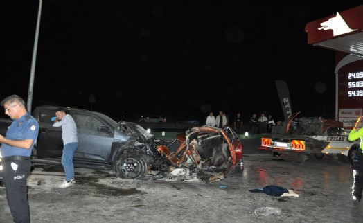 Manisa'da katliam gibi kaza: 5 ölü, 6 yaralı