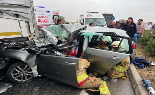 Manisa'da zincirleme kaza: 1 ölü, 2 yaralı