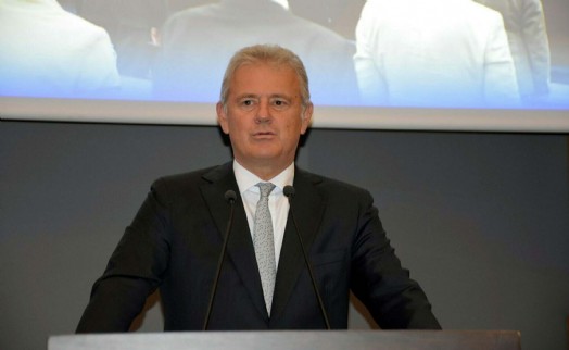 Özgener'den 'Çeşme Turizm Projesi' açıklaması: Desteklememiz gerekiyor