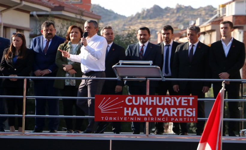 Özgür Özel: Mansur Başkan gibi namus timsaline laf atıyorlar