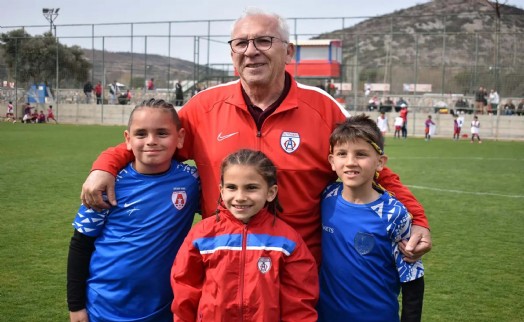 Özkan, Altınordu'yu bir türlü devredemiyor