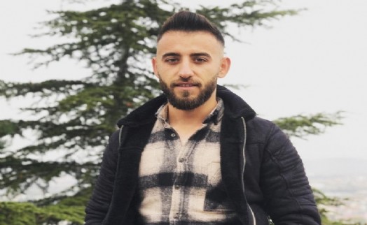 Trenle çarpışan aracın sürücüsü öldü