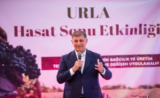 Tugay: Urla Bağ Yolu'nun Türkiye'de benzeri yok!
