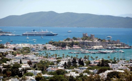 Turistik ilçede 'sarı yaz' hareketliliği: Oteller yüzde 80 dolu!