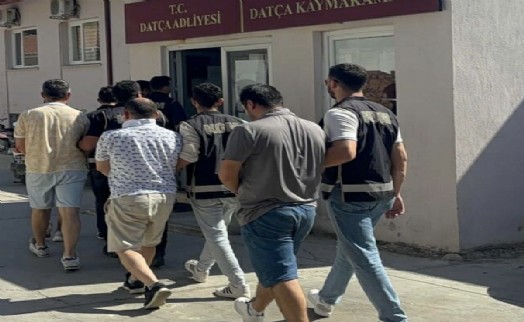 Yurt dışına kaçma hazırlığındayken yakalanan 10 FETÖ şüphelisi tutuklandı