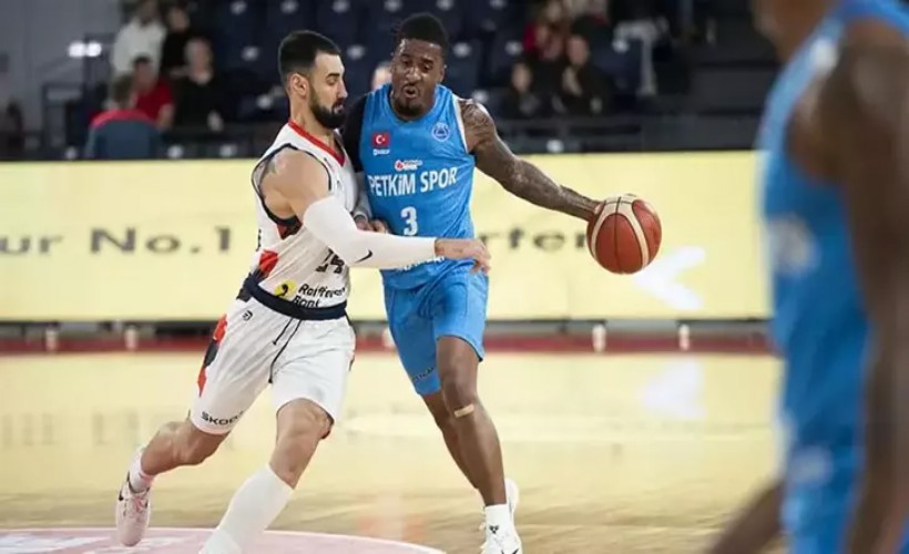 Aliağa Petkimspor liderlik için Yunanistan'da