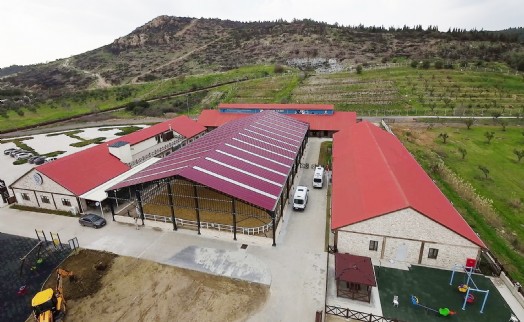 Aliapark Atla Terapi ve Hipoterapi Merkezi yeni yüzüyle hizmete açıldı