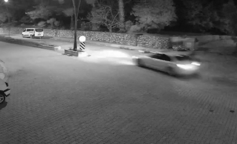 Alkollü sürücünün kullandığı otomobil motosiklete çarptı: 2 yaralı!