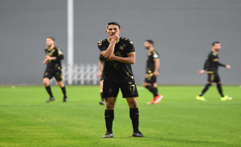 Altay deplasmanda umut arıyor