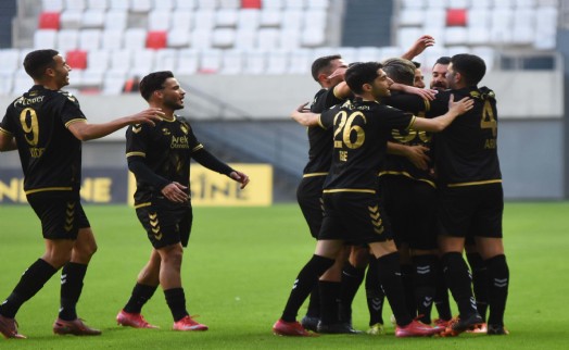 Altay evinde Denizli ile rakip