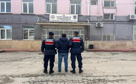 Afyon'da aranan hükümlüler yakalandı