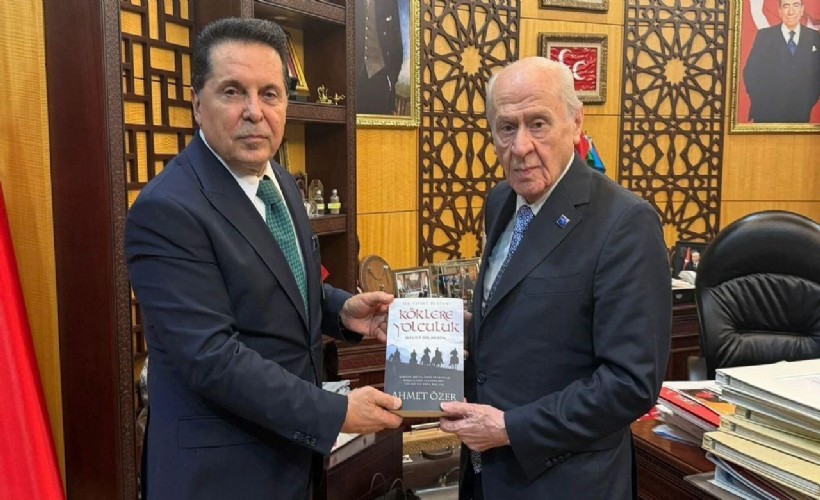 Bahçeli'den Ahmet Özer'e hapis cezasına sert tepki: 'Mahşeri vicdanda hiçbir karşılığı ve makul bir gerekçesi de yoktur!'