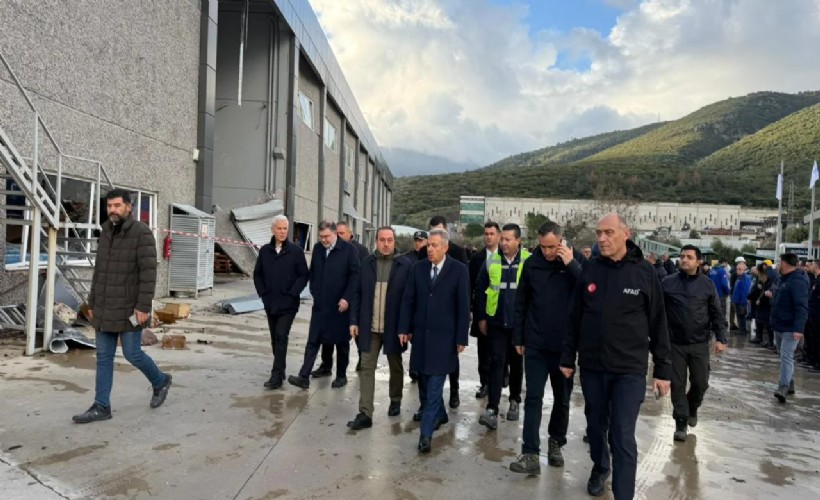 Başkan Saygılı'nın fabrikasını hortum vurdu; Büyük maddi hasar var