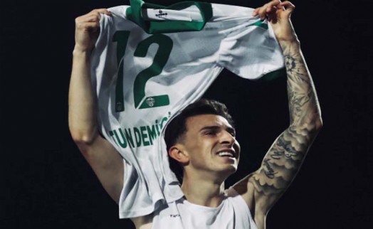 Bornova 1877 tırmanıyor