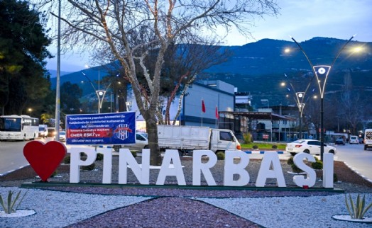Bornova Pınar Caddesi baştan aşağı yenilendi