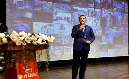 Bornova, eğitime desteğiyle fark yarattı