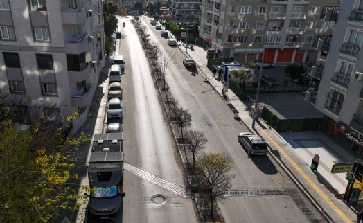 Buca'nın refüjleri yenileniyor!