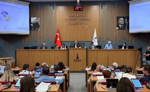 Büyükşehir'de ‘DSİ' polemiği: Tugay'ın ‘yalan söylüyorlar' açıklamasına tepki!