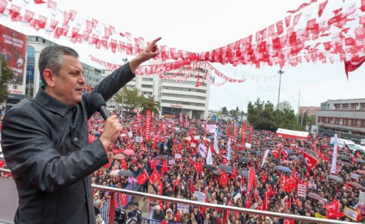 CHP'de 84'üncü adres Yalova.. Özel'den çağrı: 'Tayyip beyi gördüğünüz yerde sorun'