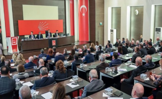 CHP yılın ilk toplantısını yaptı: Özel'den tempoyu yükseltme mesajı