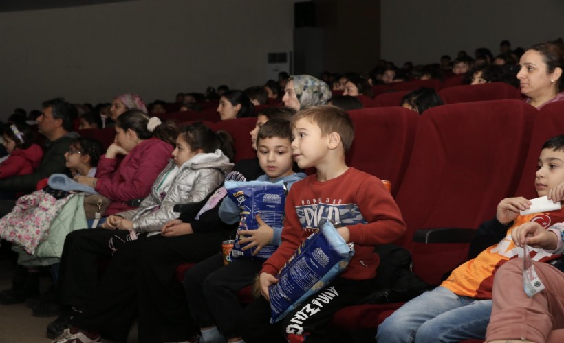 Çiğli’de 7 bin 500 çocuk beyaz perdeyle buluştu!