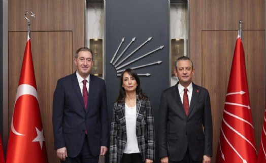 DEM Parti heyeti yarın CHP lideri Özgür Özel'i ziyaret edecek