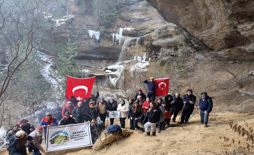 Donan Su Uçtu Şelalesi'ne büyük ilgi