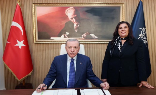 Erdoğan, Aydın Büyükşehir Belediyesi'ni ziyaret etti
