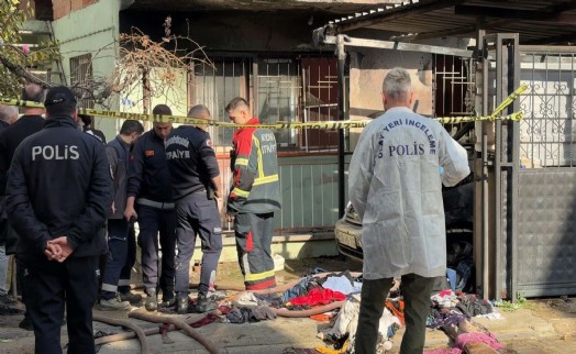 Evini ve otomobilini yakıp, kendini vurmuştu; hayatını kaybetti