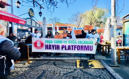 Foça Belediyesi'ne bin 200 imzalı dilekçe; 'Tarım alanları yapılaşmaya koylar ranta açılmasın'