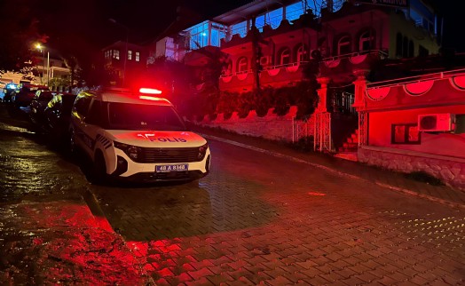 İngiliz Gary panisyonda ölü bulundu