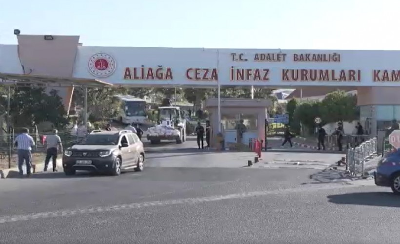 İzmir’de cezaevinde hükümlünün saldırdığı 2 infaz ve koruma memuru yaralandı