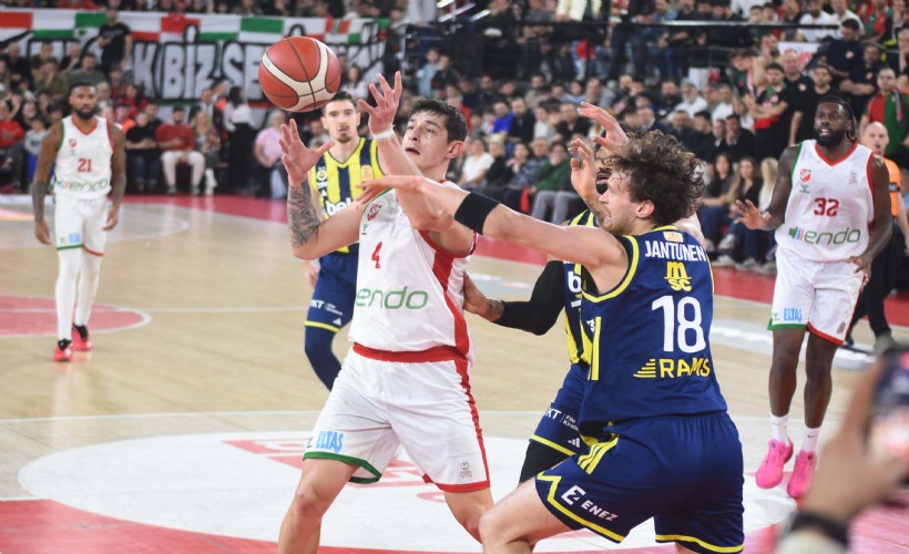 Kaf-Kaf evinde lider Fenerbahçe'den fark yedi