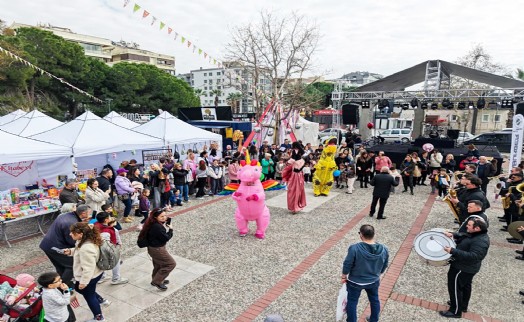 Karneler alındı, festival başladı! KarneFest 25 Ocak'a kadar Bostanlı'da!
