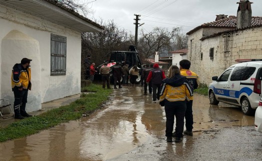 Kayıp olarak aranan kadın, ağaca asılı bulundu