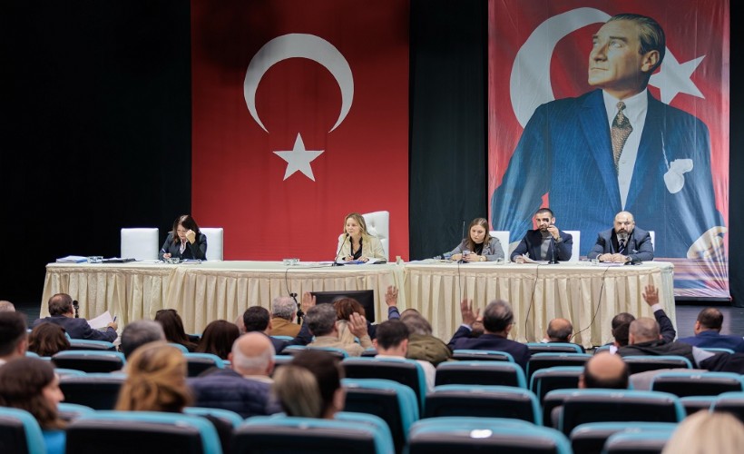 Konak Meclisi'nde Folkart tartışması CHP'yi ikiye böldü!