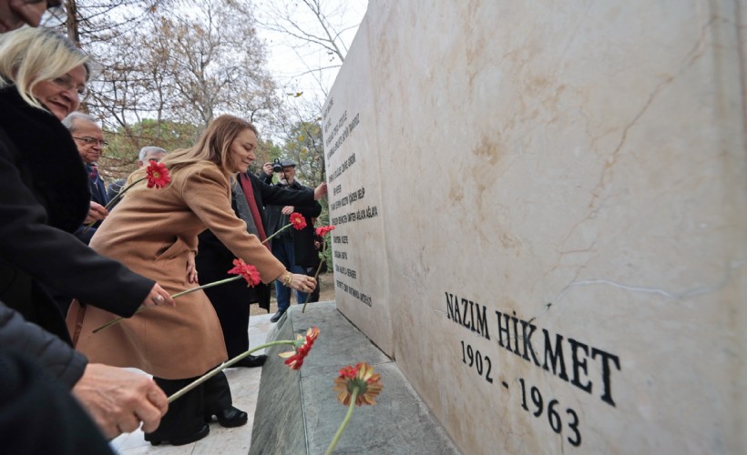 Konak Nazım Hikmet Ran'ı unutmadı