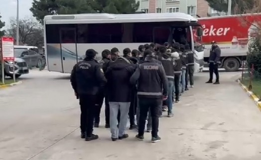Manisa'da dolandırıcılık ve kara para aklama operasyonu: 15 gözaltı
