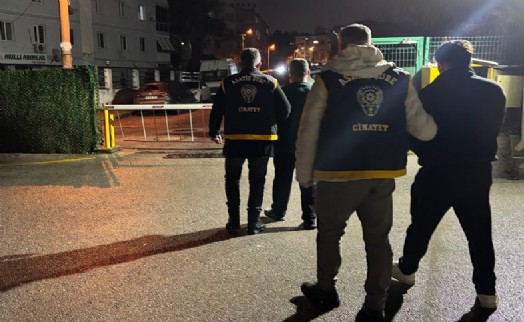 Manisa'da silahlı kuyumcu soygunu: 2 şüpheli yakalandı