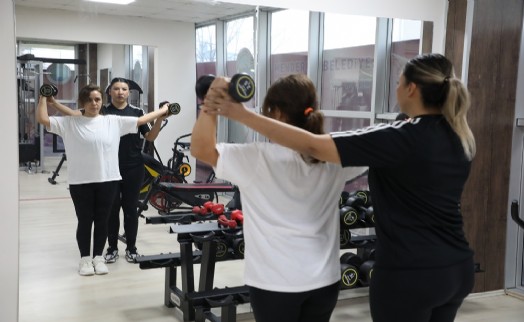Menderes Belediyesi'nden kadınlara müjde; Fitness Salonu yenilendi