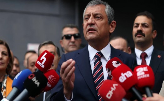 Özel'den bin TL'lik emekli zammına sert tepki! 'Çocuğa harçlık verir gibi, alay eder gibi'