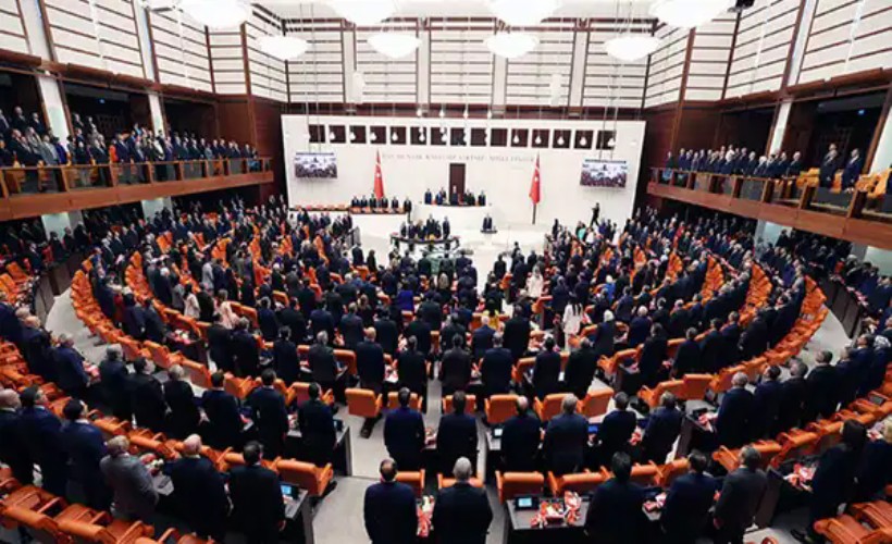 TBMM'de iç tüzük hazırlığı: 'Düzeni bozan' vekile maaş kesintisi ve giriş yasağı gündemde!