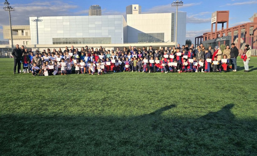 TFF 9-10 Yaş Çocuk Futbol Turnuvası İzmir’de devam ediyor