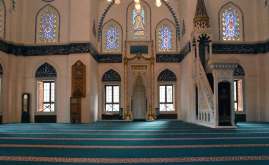 Tokyo Camisi'nin halıları yine Manisa'da dokundu
