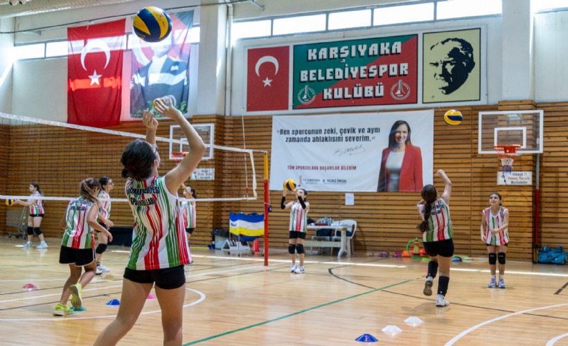 Voleybol tutkunları Karşıyaka'da buluşacak