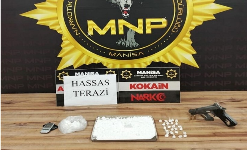 Zehir tacirleri ekiplerden kaçamadı