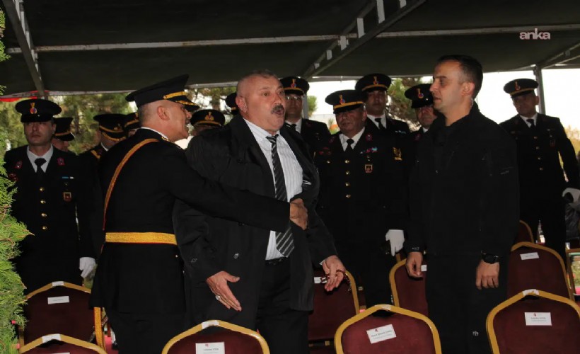 29 Ekim töreninde şehit babasından protokol tepkisi: 'Hani baş tacıydık?'