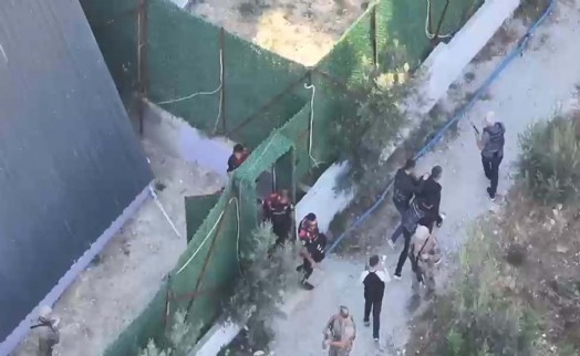 9 yıldır kaçıyordu... 30 yıl hapis cezasıyla aranan firari yakalandı