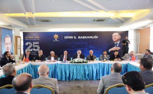 AK Parti İzmir İl Başkanlığında büyük STK buluşması