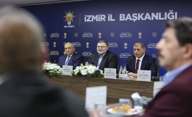 AK Parti İzmir'de kritik zirve: Tugay 30 ilçenin grup başkanvekilleriyle buluştu